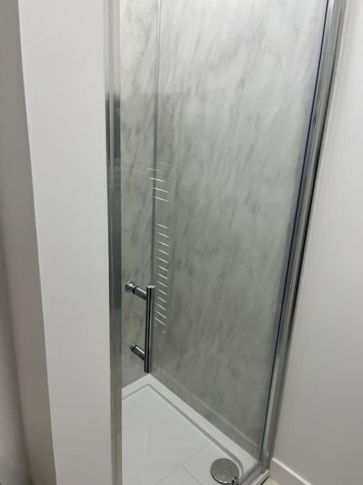 Glenbervie - Beautifully Refurbished, Self-Contained Apartment Dunfermline Eksteriør bilde